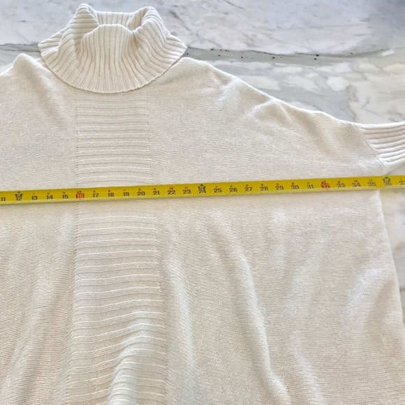 DKNY IVORY TURTLENECK PONCHO SWEATER SIZE SMALL - Picture 6 of 11